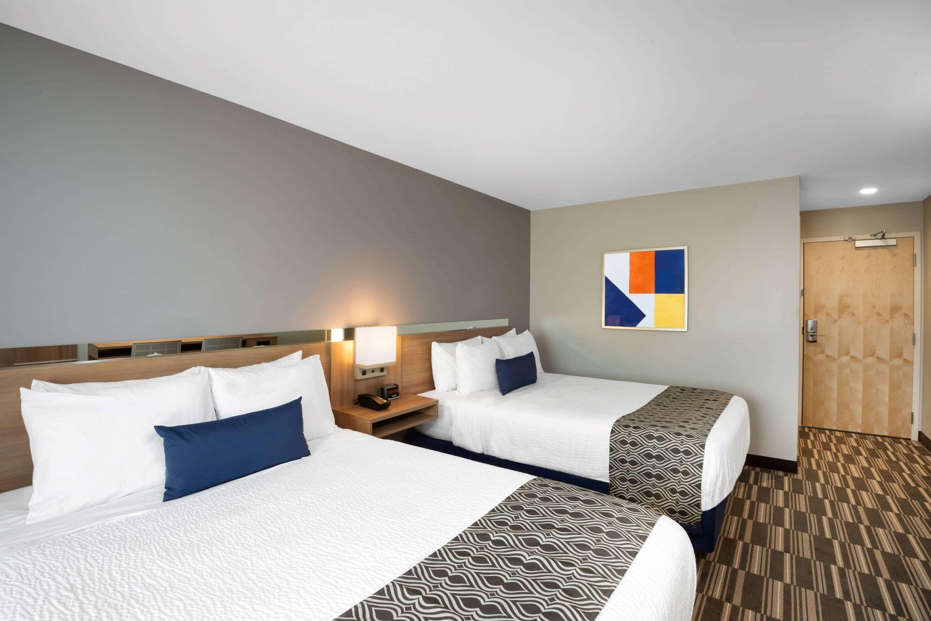 Microtel Inn & Suites By Wyndham Farmington Exteriér fotografie