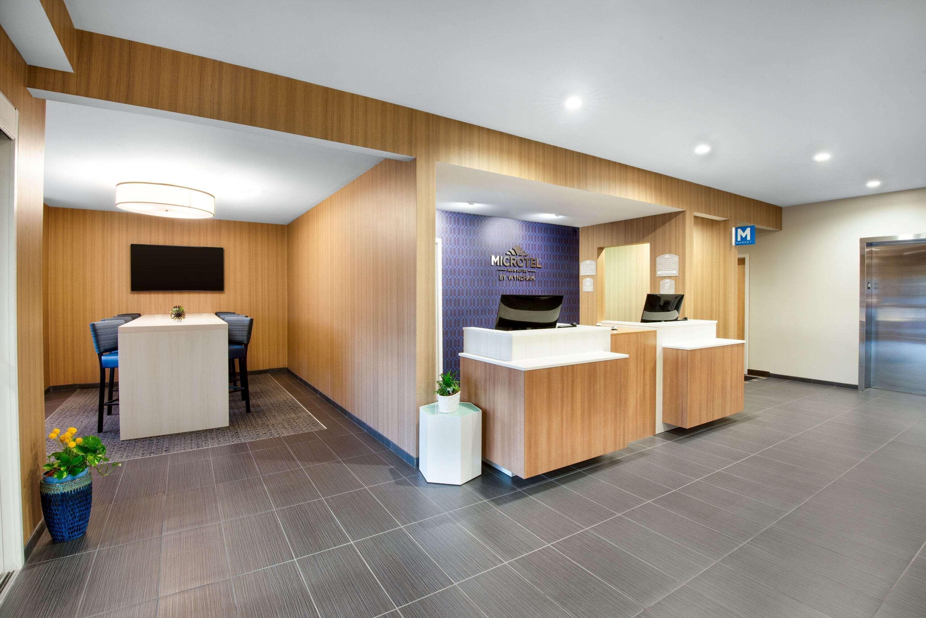 Microtel Inn & Suites By Wyndham Farmington Exteriér fotografie